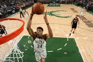 NBA-字母哥争议压哨绝杀凯尔特人，终结对手五连胜登顶东部引热议