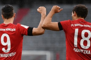  诺伊尔伤愈复出助拜仁零封对手  