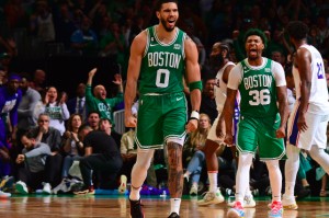 NBA雄鹿加时争议罚球绝杀凯尔特人终结六连胜登顶东部引热议