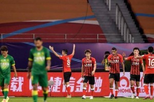 英超埃弗顿补时争议手球绝杀利物浦终结四连胜登顶引热议